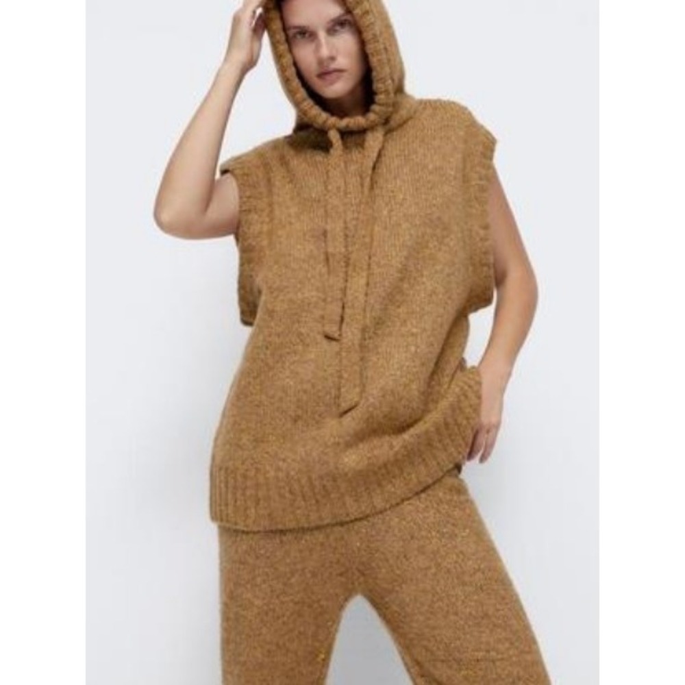 ZARA Beige knit hooded top | Cozy oversized lounge | Mediumβ